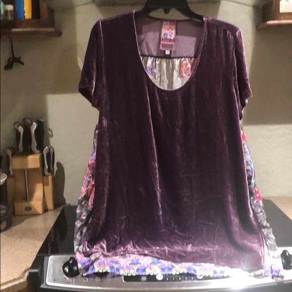 Beautiful Johnny Was. Never worn. - Picture 4 of 6